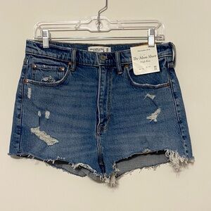 NWT Abercrombie & Fitch The Mom Short High Rise size 10/30